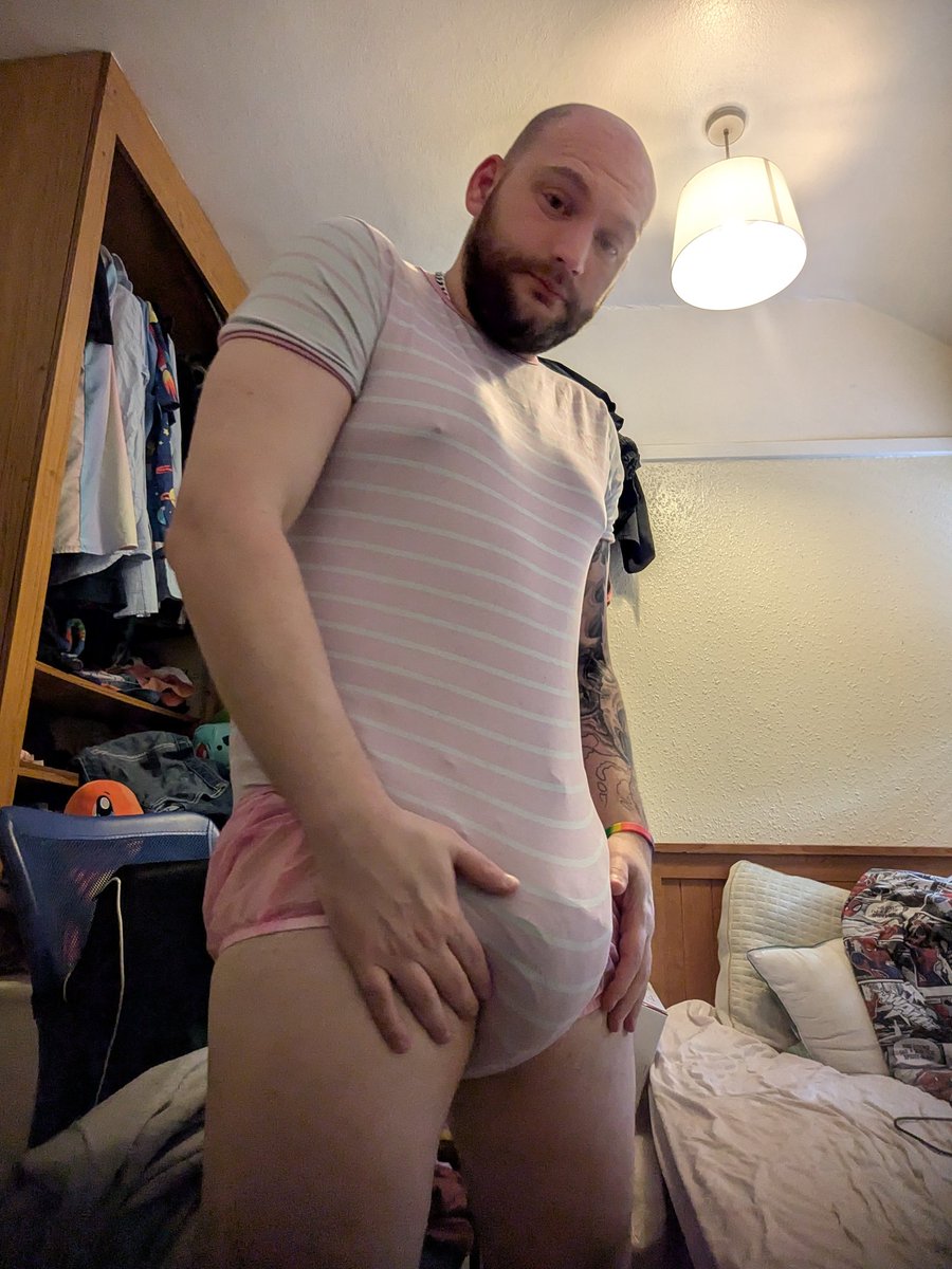 3/320
"awww it's clearly not big enough kiddo, let's add another one so they leaky legs can't close shall we?"