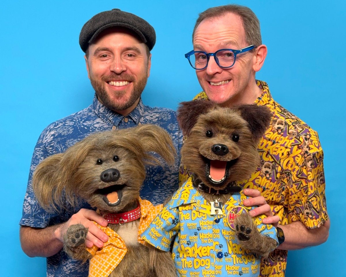 HackerTDog's tweet photo. Happy Friday!! As a treat join us LIVE on @cbbc today from 3.30pm to celebrate with Hacker and Dodge on their 15th year in showbiz!! It’ll be a right laugh Cockers!! @Phil_Gluvets @WarrickBP https://t.co/5q4ZNxunmR