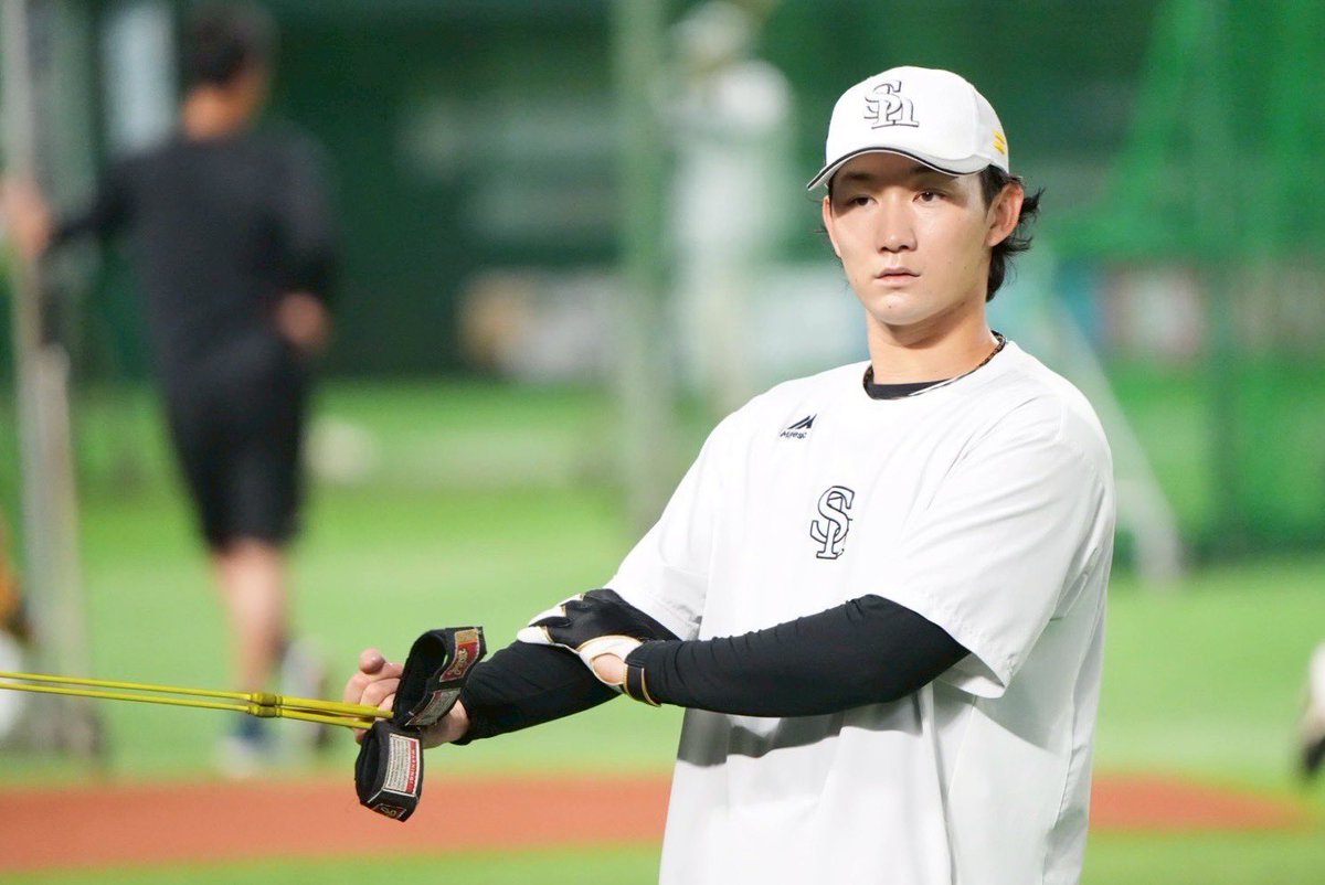 【開幕スタメン】

3月28日、ロッテ戦（みずほPayPayドーム）

1中 #周東佑京 
2右 #近藤健介
3指 #柳田悠岐
4一 #山川穂高 
5左 #正木智也 
6遊 #今宮健太
7二 #ジーター・ダウンズ
8三 #リチャード 
9捕 #谷川原健太 
投 #有原航平
 
#sbhawks #鷹フル