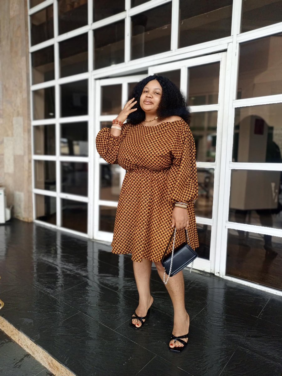 houseofmarthy's tweet photo. Today, we’re bringing you our exclusive Ankara collection.
Crafted with love and the finest precision.
Designed to make you feel like royalty—classy and elegant💃🏽
Share your dream dress with us  and we will be sure to dress it 💖 
📩 https://t.co/qpNc9AYjYx

#TGIF #HOM #StyleUp https://t.co/HXCfkYerIi