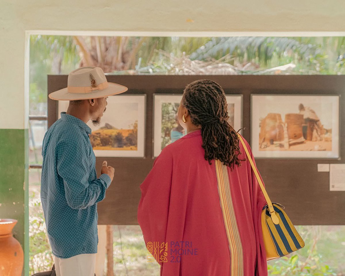 🎭 L’exposition Patrimoine 2.0 🛖📲 est ouverte ! La première journée de l’exposition 𝐏𝐚𝐭𝐫𝐢𝐦𝐨𝐢𝐧𝐞 𝟐.𝟎 a offert une immersion captivante dans le patrimoine béninois à travers le numérique.

📌L’exposition se poursuit jusqu’au 4 avril !