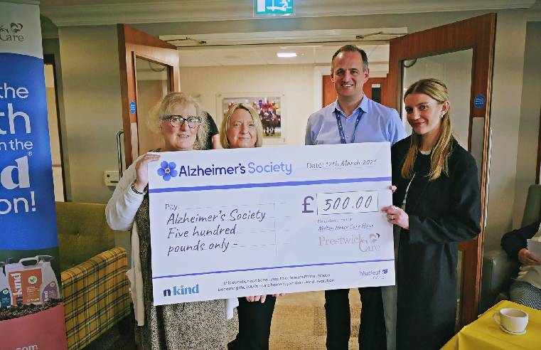 Blueleaf Care celebrates with charity donation as 1000 UK care homes switch to chemical-free cleaning: tinyurl.com/3p4k5mx9 #socialcare #cleaning #carehomes