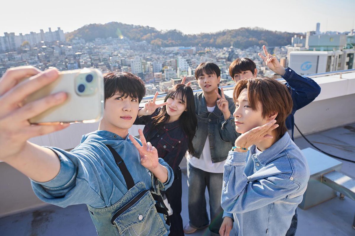 DC 이채연 갤러리 (@CHAEYEON_GALL) / Posts / X