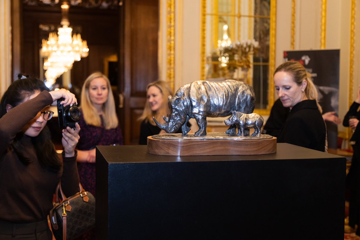 Rosamond Lloyd tweet media