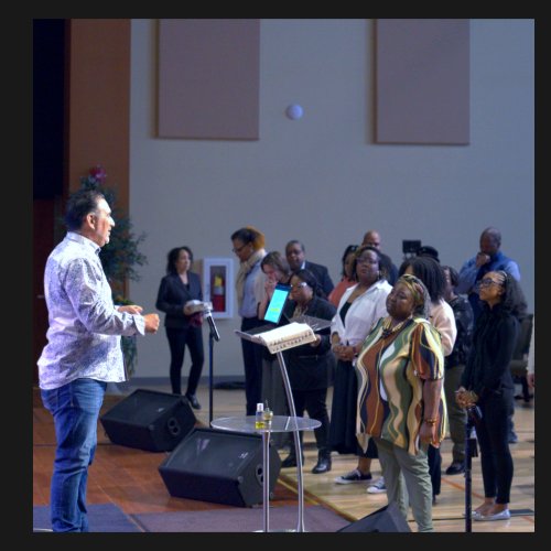 NewCoveFW's tweet photo. 📸 Smile, you're on camera! Reliving some of our great moments from this past Sunday—can't wait to see you this Sunday at 8:30 AM or 10:30 AM! 🙌 #SundayRecap #JoinUs #newcove https://t.co/XrDelMyCkl