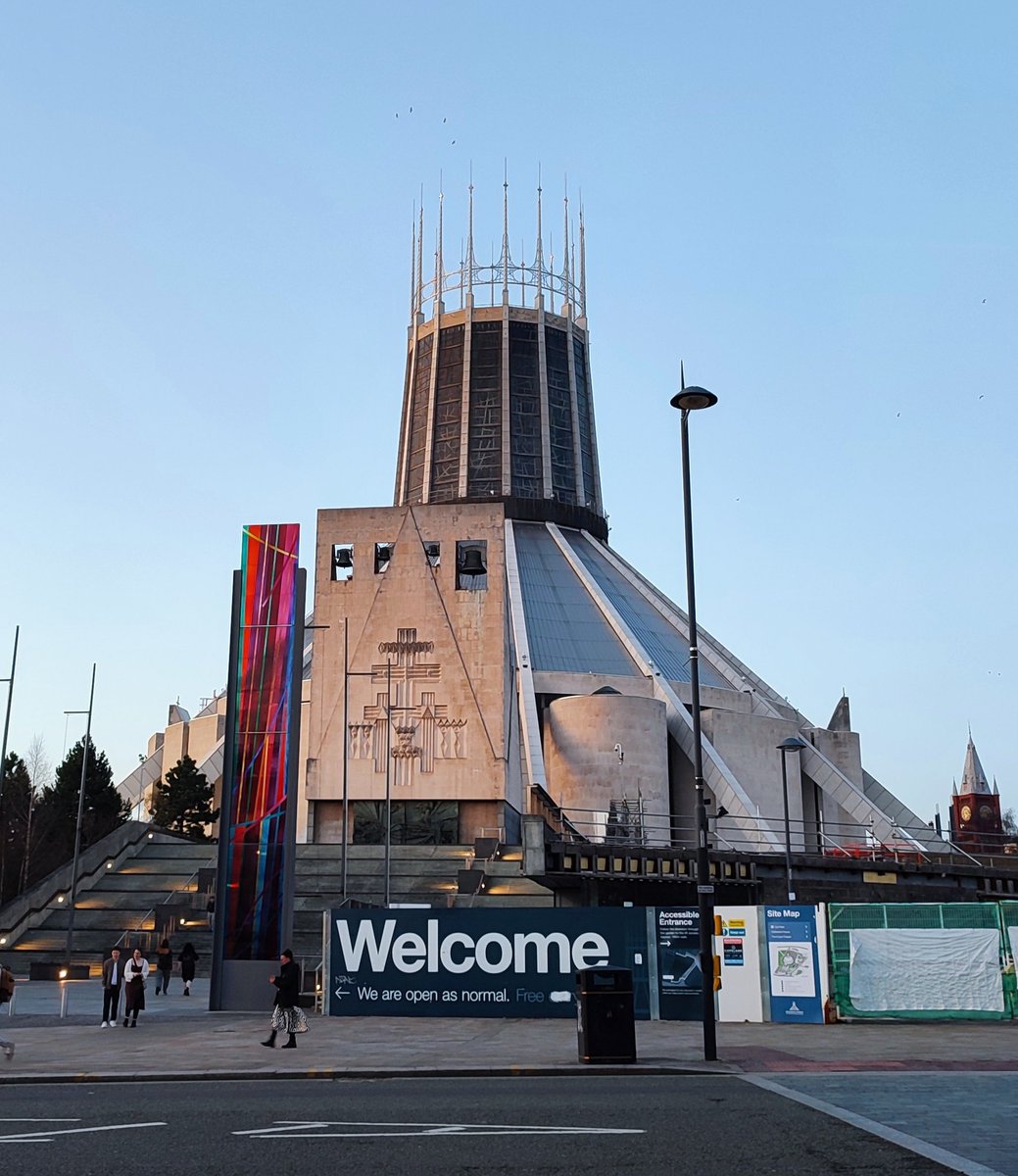 Not many cities left with an unmistakably unique identity. Never change, Liverpool ❤️
Quite an experience seeing Red or Dead <a href="/RoyalCourtLiv/">Royal Court Liverpool</a> too. Lots of Scottish people in town for it. Thanks for the drinks, guys. Sorry I couldn't keep up 😉🙏🏼 😁