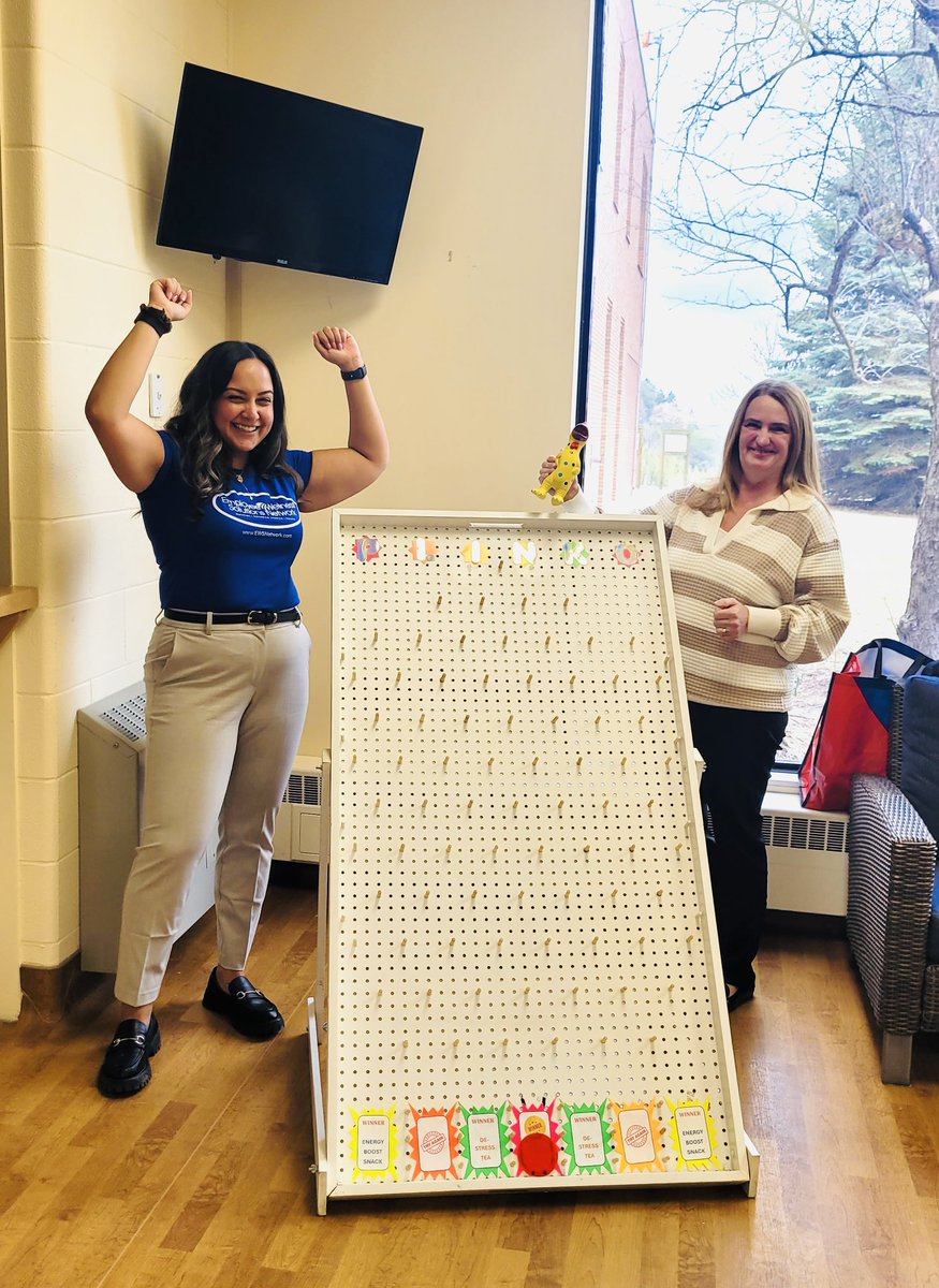 Cheering along with our clients at Hanover and District Hospital Wellness Pop-Up event! A fun break with an interactive game of Plinko, snacks and helpful resources for their employees to help them learn more about their specific wellness program with us.
ewsnetwork.com