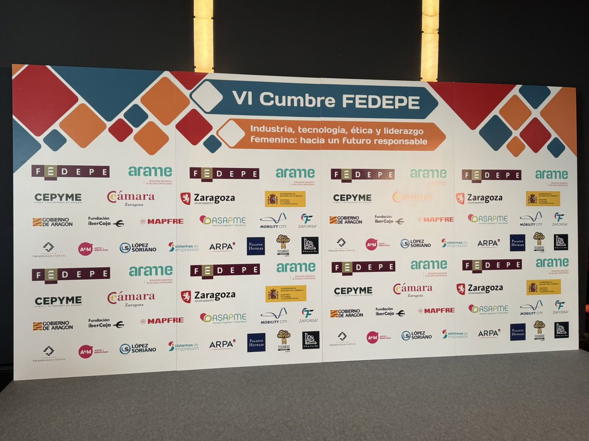 glopezsoriano's tweet photo. Arranca la VI Cumbre FEDEPE, que este año se celebra en Zaragoza en conjunto con @aramearagon y la primera ponencia D. Luis de Guindos, vicepresidente del BCE
#VICumbreFEDEPE #ARAME #LOPEZSORIANO https://t.co/CZCxEn9oXj