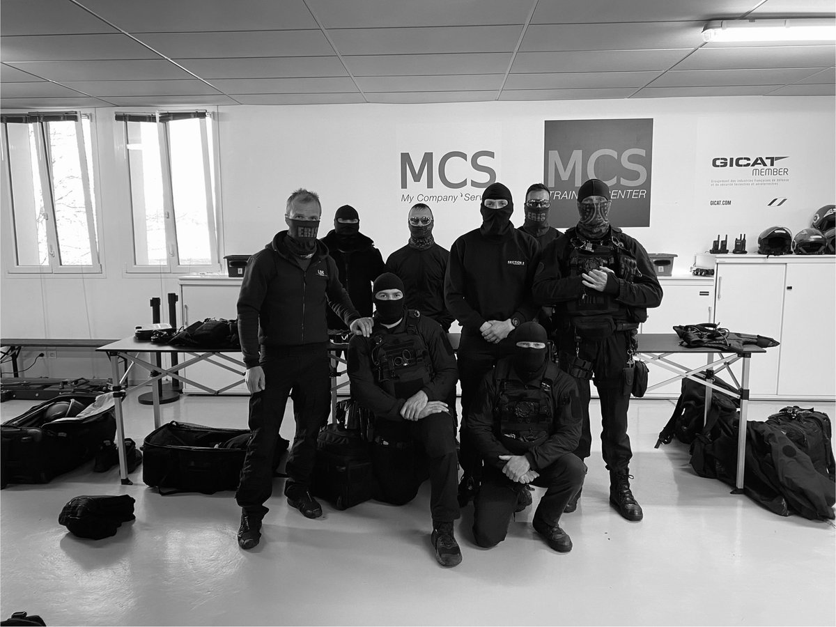 SecurityDriver_'s tweet image. Les équipes des ERIS (Équipes Régionales d&apos;Intervention et de Sécurité) sont venues cette année encore, se perfectionner en conduite défensive avec cette fois-ci un stages à la carte.

facebook.com/share/p/1BNhRn…