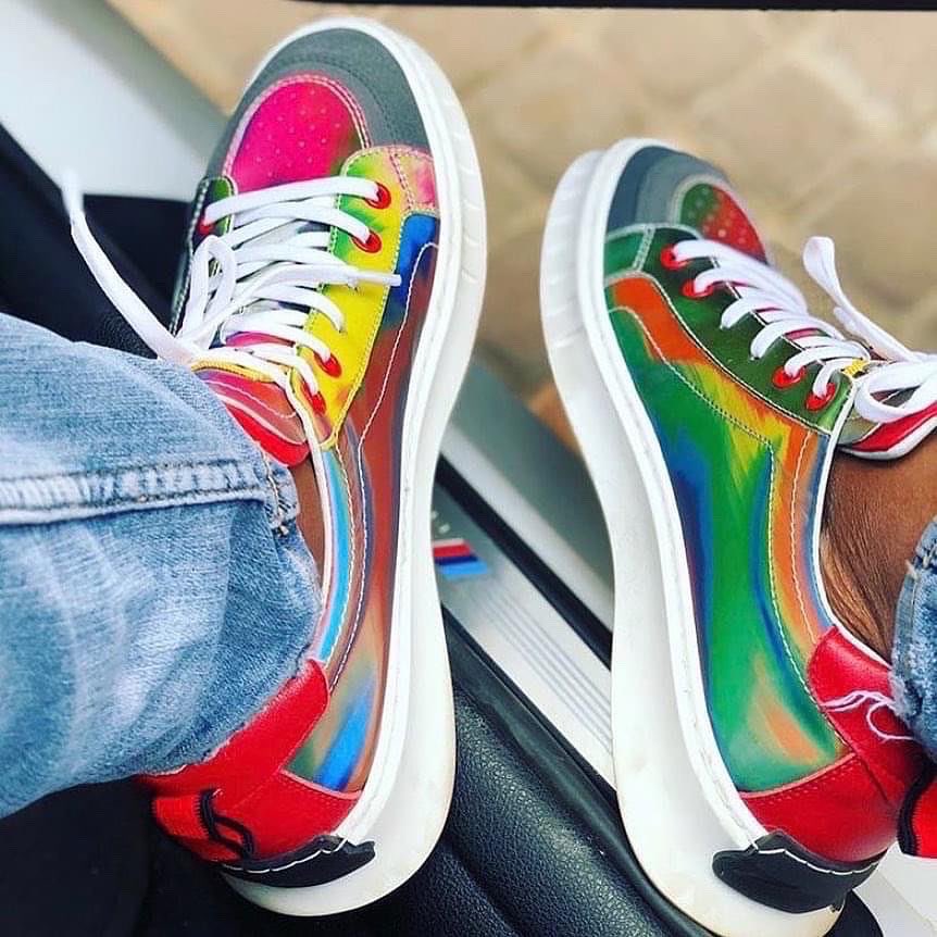 KonkheC's tweet image. Konkhe kuhamba kahle clothing Sneaker giveaway 👟❤️💃

Comment with your fav frame and size along with
#konkhekuhambakahleclothing  and stand a chance to win 🏆
