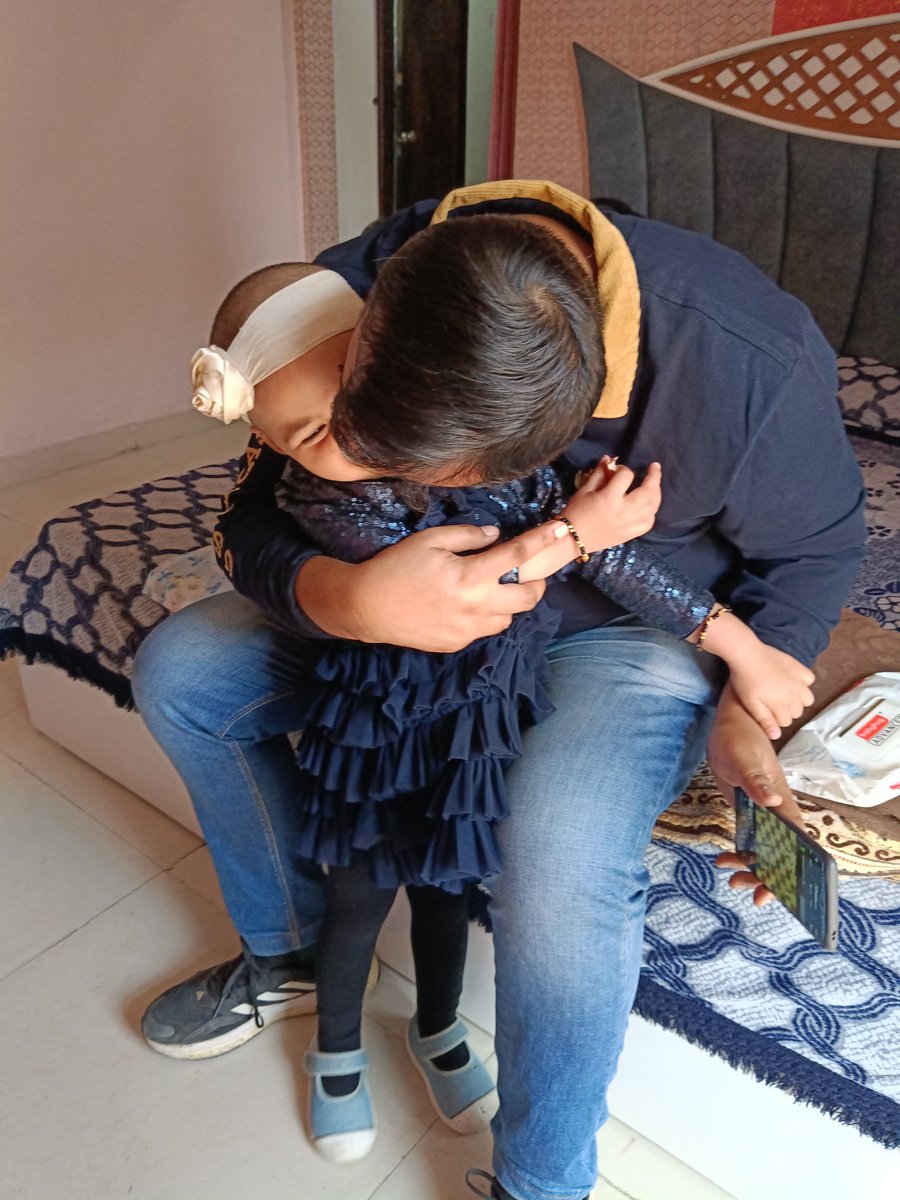 aashi9's tweet photo. A day without love is a day wasted ❣️ https://t.co/0NkHtSfbtD