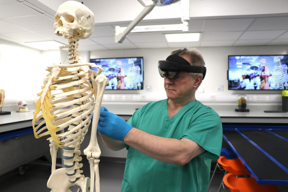 Professor Graeme McLeod (@gamcleod2) on Twitter photo Revolutionalising epidurals using holograms. Funded by <a href="/NIAAResearch/">NIAA Research</a> <a href="/BJAJournals/">British Journal of Anaesthesia</a>
pressreader.com/uk/the-herald-… <a href="/RegionalAnaesUK/">RA-UK</a> @ESRA <a href="/RAPMOnline/">Regional Anesthesia & Pain Medicine</a> Revolutionalising epidurals using holograms. Funded by <a href="/NIAAResearch/">NIAA Research</a> <a href="/BJAJournals/">British Journal of Anaesthesia</a>
pressreader.com/uk/the-herald-… <a href="/RegionalAnaesUK/">RA-UK</a> @ESRA <a href="/RAPMOnline/">Regional Anesthesia & Pain Medicine</a>