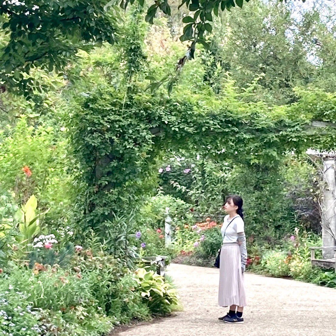 kotoshaku's tweet photo. 【メンバー紹介⑦】
せきみー
尺八パートのおしとやか系女子👗
とにかく大人しく見えるが、喋れば喋るだけ面白い情報が出てくる。せきみーの笑顔からしか得られない栄養があると思う。
#春から金大 #春から金沢大学 #春から金沢大 https://t.co/CdT4yUDyS4
