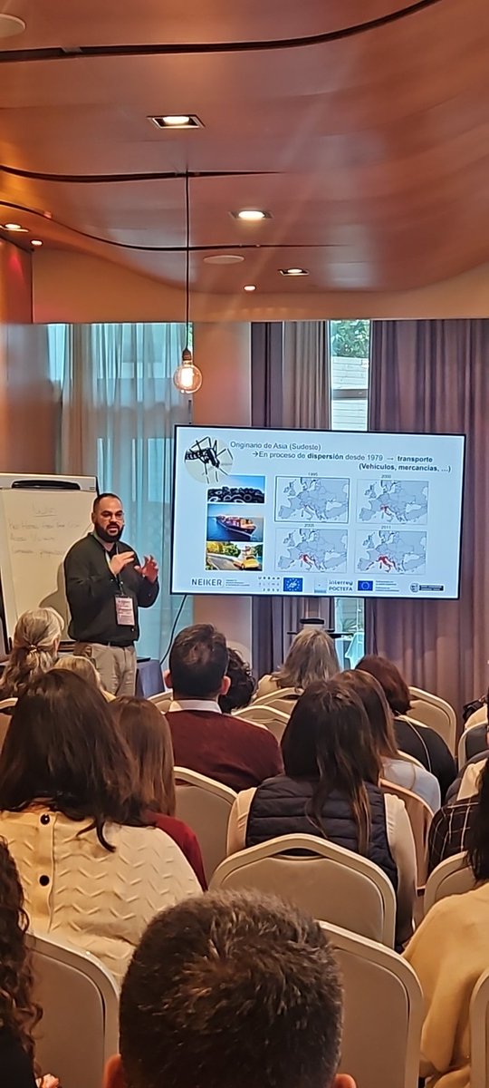 Comienza la segunda ponencia de la Jornada, Vigilancia de vectores invasores, impartida por Aitor Cevidanes, veterinario, investigador postdoctoral en el departamento de Sanidad Animal. NEIKER