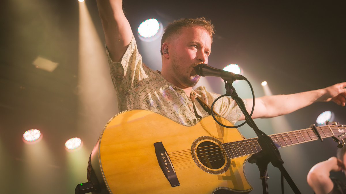 #JohnnyBarr unveils stellar offering 'Break the Fall'

indie-music.co/2025/03/28/joh…