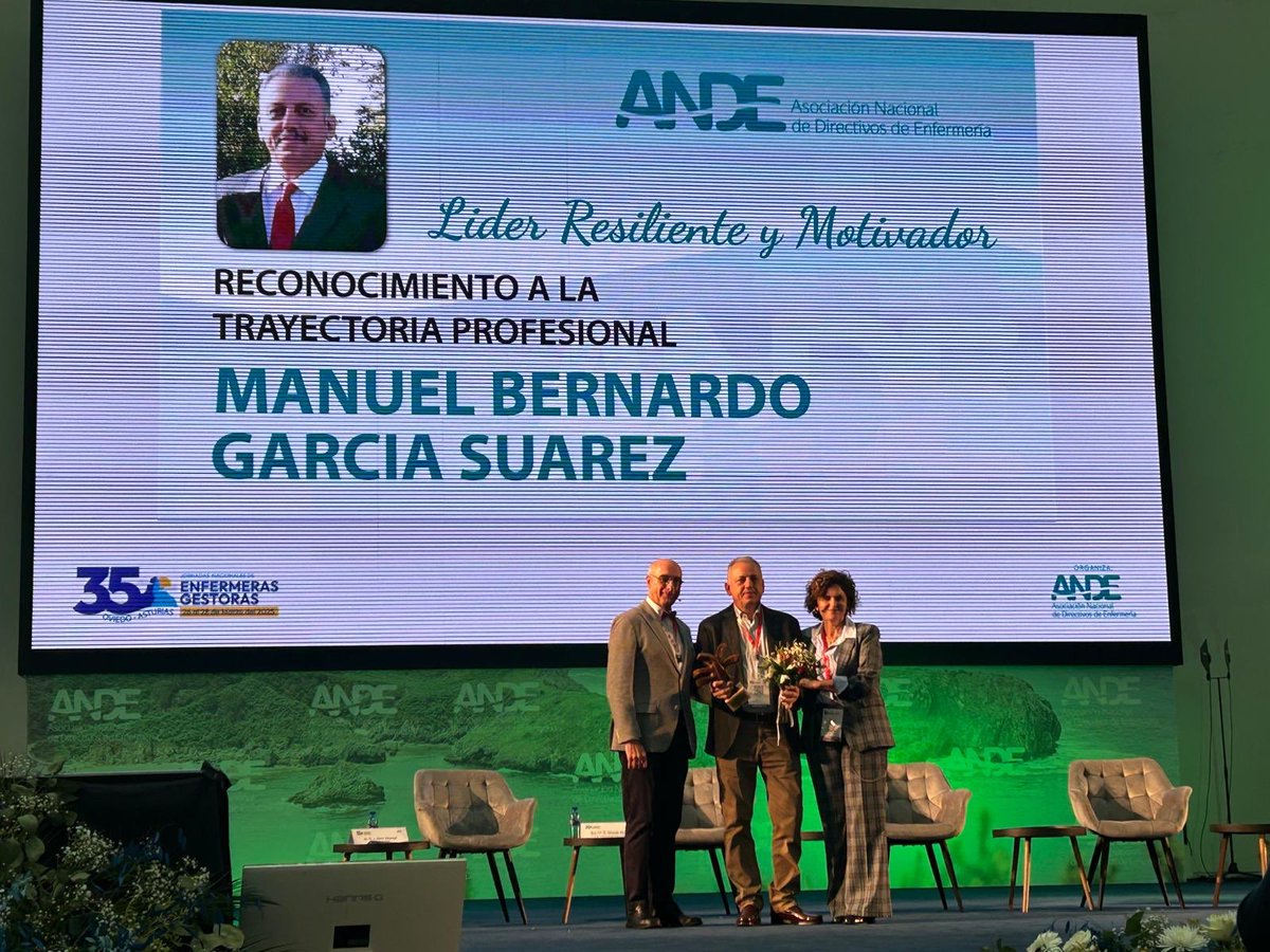 Felicidades <a href="/manuelbgs/">MANUELBGS</a> por este reconocimiento a tu trayectoria profesional. Un reconocimiento más que merecido. Enhorabuena querido Manolo #35ANDE