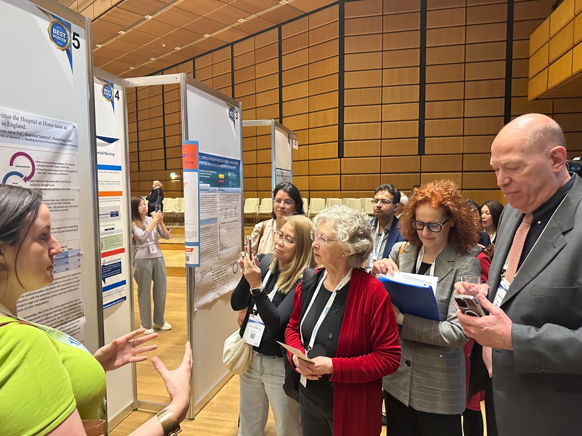 UK Hospital at Home Society (@ukhahsoc) on Twitter photo Great to hear our secretary <a href="/SophieMcGlen/">Sophie McGlen</a> discuss the pivotal role of #HospitalAtHome pharmacists in the best poster session. Pharmacists have expanded scopes and deliver more than just medications to patients at home #WHAHC2025 Great to hear our secretary <a href="/SophieMcGlen/">Sophie McGlen</a> discuss the pivotal role of #HospitalAtHome pharmacists in the best poster session. Pharmacists have expanded scopes and deliver more than just medications to patients at home #WHAHC2025