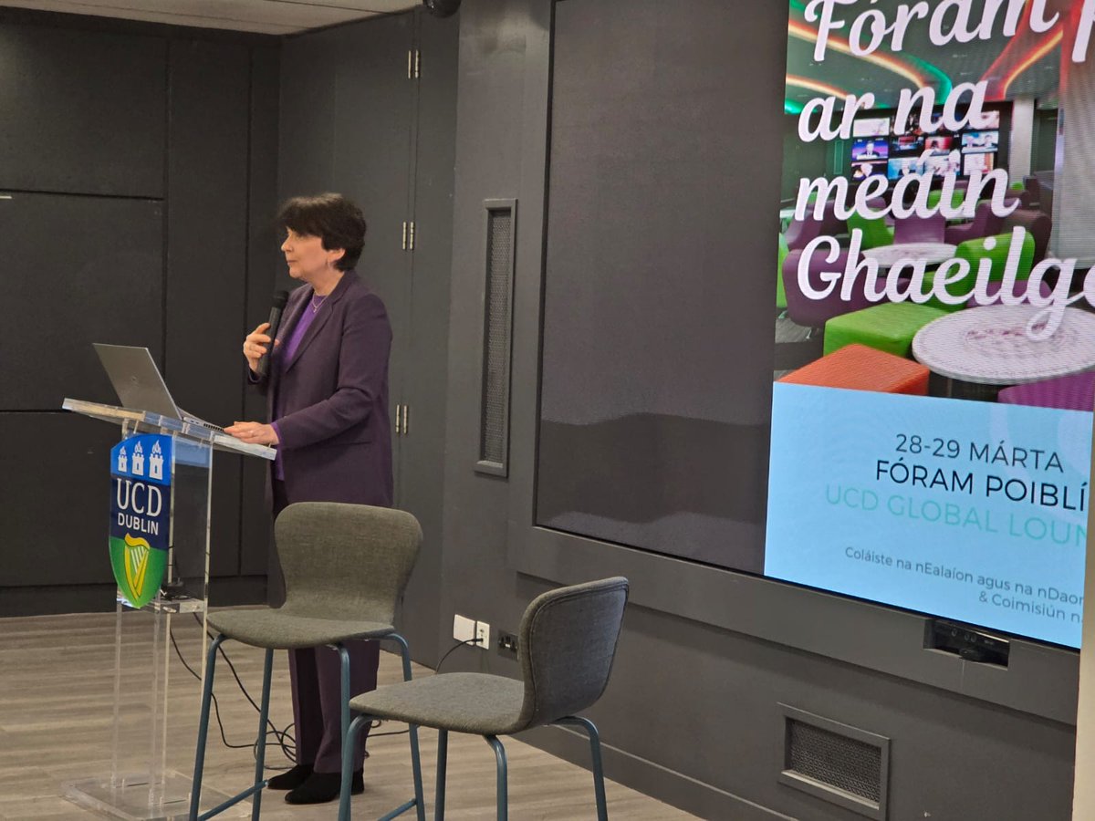 HumanitiesUCD's tweet image. Tús bríomhar curtha leis an bhfóram ar na meáin Ghaeilge in @ucddublin ag Uachtarán UCD @OrlaFeely, Rónán Ó Domhnaill @CNaM_ie, Príomhoide an Choláiste, an tOllamh Regina Uí Chollatáin, agus MC an lae, Áine Ní Bhreisleáin.

A lively start to our forum on Irish-language media…