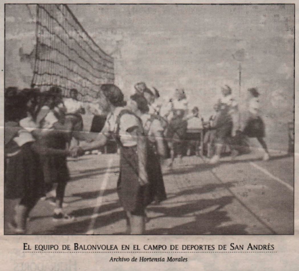 MEMORIA DE SORIA: 28/03/1960 (65 años) El equipo de la sección femenina de Soria entrenado por Hortensia Morales se proclama Campeón de España de Balonvolea, en la edad entre 14 a 17 años, venciendo al equipo de Madrid en la capital de España. 
Hortensia Morales destacó en