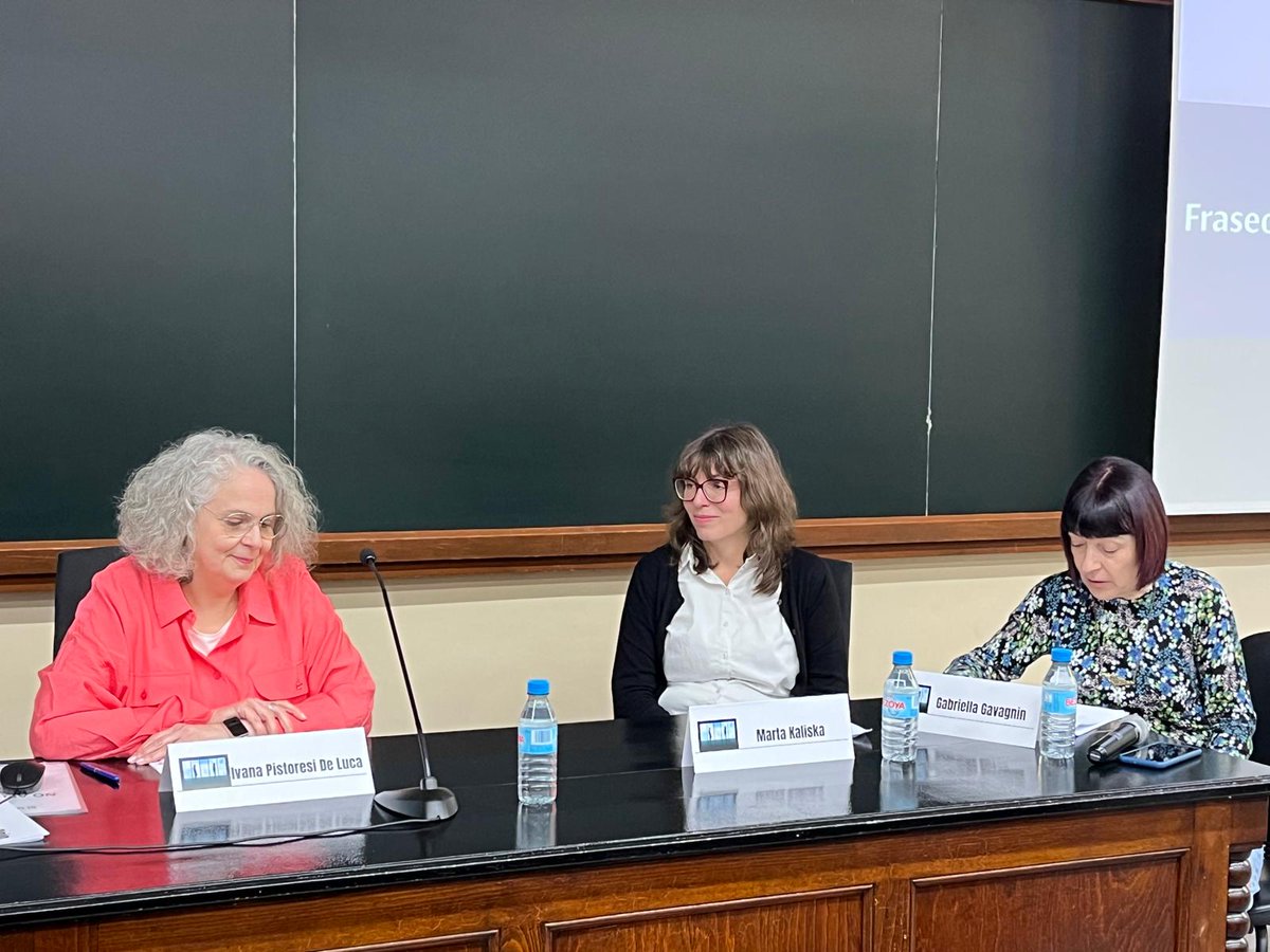 Ivana Pistoresi De Luca ci parla di fraseologia comparata italiano spagnolo, mirata all’insegnamento-apprendimento in aula di Italiano LS.
#siamoaselit #convegnoaselit5 #italianistica #filologiaitaliana #traduzioneITA <a href="/UniBarcelona/">Universitat de Barcelona</a> <a href="/FilComUB/">Filologia i Comunicació UB</a> <a href="/IICBarcellona/">IICBarcellona</a> <a href="/TraduccioUAB/">Traducció i Interpretació UAB</a>