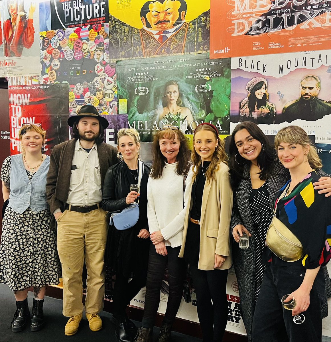 Thank you <a href="/WFTV_UK/">Women in Film & TV (UK)</a> #Cardiff for having us last night - great to see so many #female led films and our #croydoncowgirl up on the big, Welsh screen - starring <a href="/melwalters01/">Melanie Walters 🏴󠁧󠁢󠁷󠁬󠁳󠁿💙</a> &amp; <a href="/SDSeggari/">🤷🏻‍♀️</a> - directed by <a href="/phoebebarran/">PhoebeB</a> - written by me 🤠 ❤️