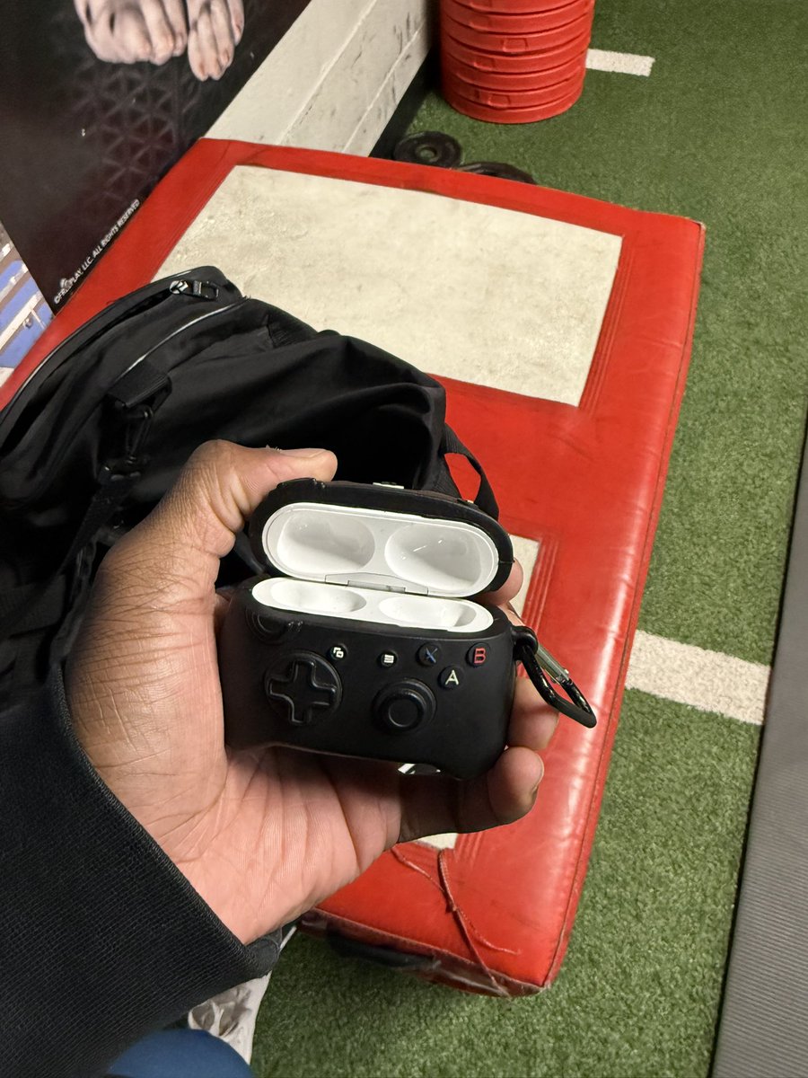 shyjohnnie's tweet image. Worst feeling in the world. Pulling up to the gym and…