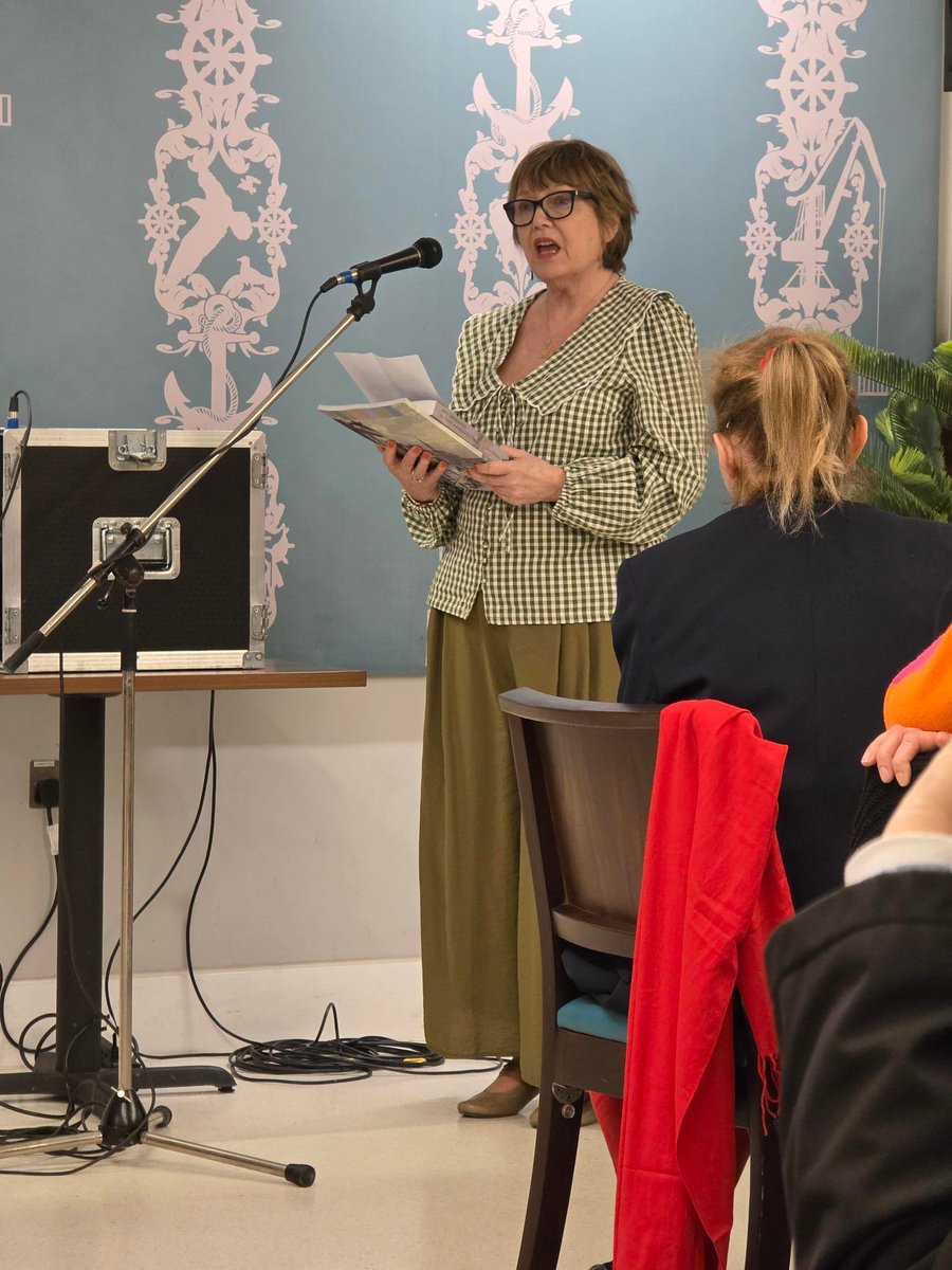 Opening of new jane austen exhibition at #seacitymuseum last night great response from invited guests <a href="/AusteninBoston/">Jane Austen in Boston</a> <a href="/Go_Southampton/">GO! Southampton</a> <a href="/HArchivesTrust/">Hampshire Archives Trust</a> <a href="/RSASouthEast/">@RSASouthEast</a> <a href="/SarahSiddonsFC/">SarahSiddonsFanClub</a> <a href="/SotonStories/">Southampton Stories</a> <a href="/VisitSoton/">Visit Southampton</a>