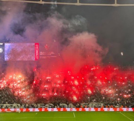 _jaocorinthians's tweet photo. ISSO É CORINTHIANS
ISSO É FIEL TORCIDA

QUE TORCIDA ESPETACULAR
INCRÍVEL, MARAVILHOSA

JAMAIS COMPAREM A TORCIDA MEDÍOCRE DE VOCÊS COM A NOSSA

SOMOS A MELHOR TORCIDA DO PLANETA TERRA

"o Corinthians não é um time que tem uma torcida, o Corinthians é uma torcida que tem um time" https://t.co/CjccyY3VB4