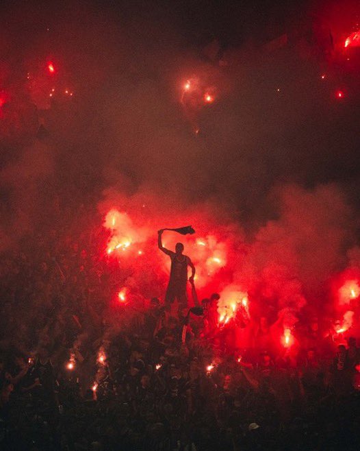 _jaocorinthians's tweet photo. ISSO É CORINTHIANS
ISSO É FIEL TORCIDA

QUE TORCIDA ESPETACULAR
INCRÍVEL, MARAVILHOSA

JAMAIS COMPAREM A TORCIDA MEDÍOCRE DE VOCÊS COM A NOSSA

SOMOS A MELHOR TORCIDA DO PLANETA TERRA

"o Corinthians não é um time que tem uma torcida, o Corinthians é uma torcida que tem um time" https://t.co/CjccyY3VB4