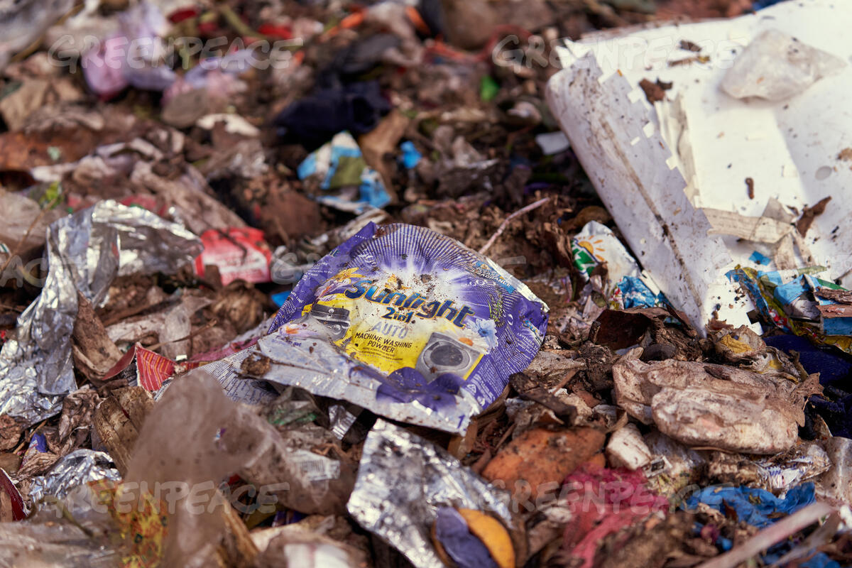 DoctariW's tweet image. Rather than just reusing and recycling ever-growing mountains of plastic wastes, It's essential to tackle the problem from the source.
#RefillReuseRocks
#ZerowasteAfrica
#BreakfreeFromPlastics