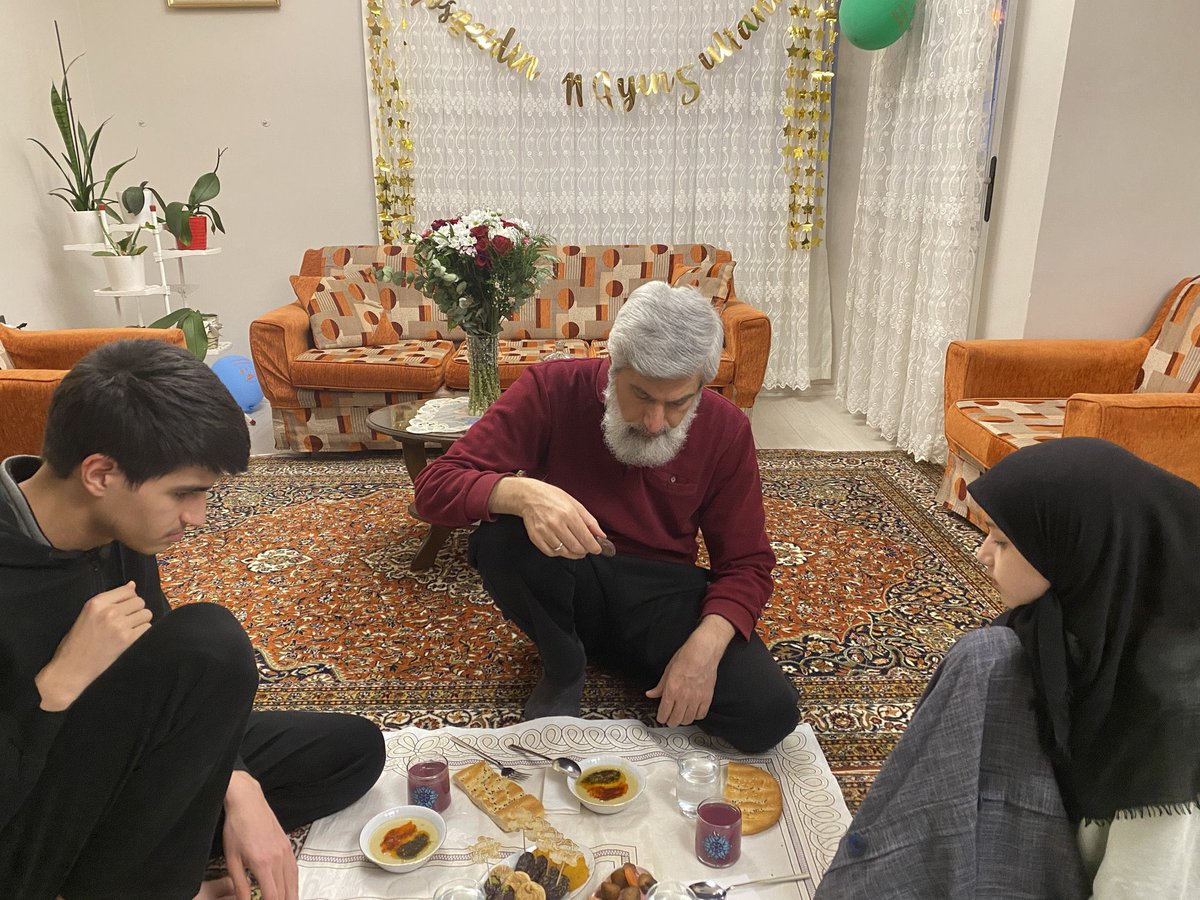 saraydan fonlanınca / muhalif olunca