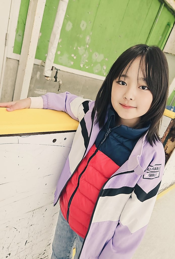 rara_dayo23's tweet image. 春休みみ〜んな何してるのかなー？
もう少しで1人で滑れそうだから春休み中にまた行きたいなー🥹
春休みの宿題はもうすぐ終わるよ✏️📖😘

 #アイススケート