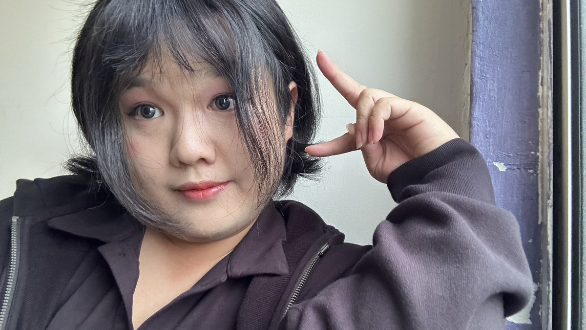 小露恩~(lu-eun) tweet media