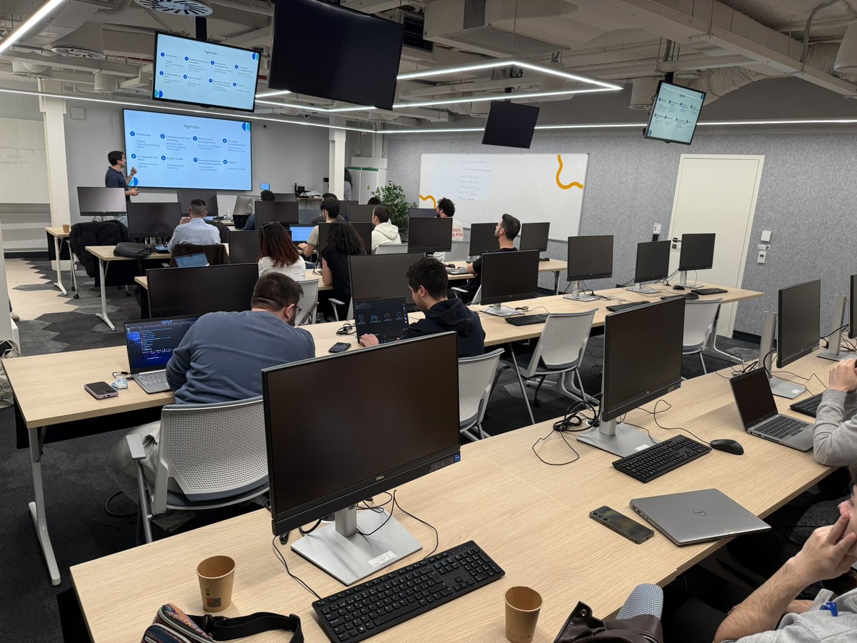 Arrancamos el taller de Google Cloud en el GSEC de #Malaga