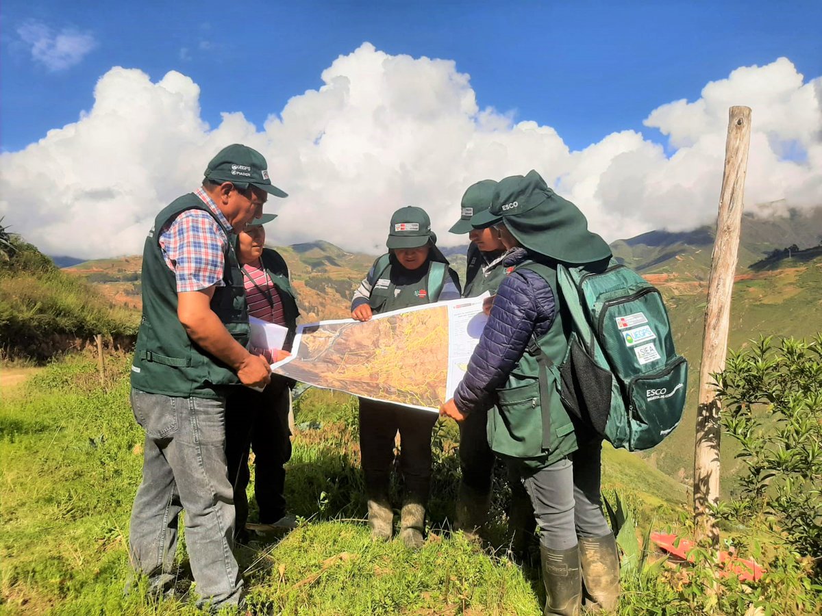 Uegps_Midagri's tweet photo. Las brigadas del #PIADER de la #UEGPS recorrieron las principales zonas productoras, recopilando datos esenciales que permitirán fortalecer la toma de decisiones y optimizar las políticas agrarias en beneficio del sector. 📈
🔎 ¡Seguimos avanzando por más regiones! 💪 https://t.co/2lZmklC0wa