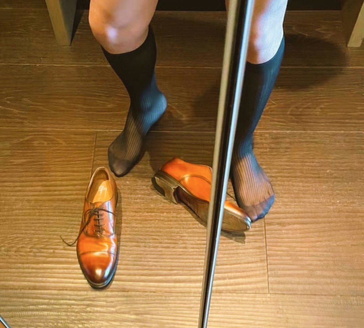 跪好
#正装黑袜
#皮鞋丝袜