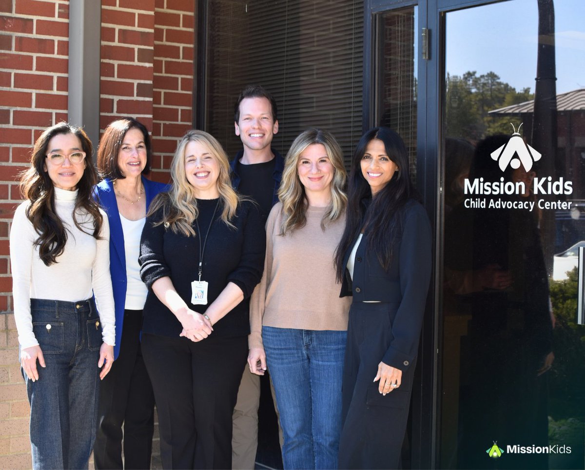 MissionKidsCAC's tweet image. We were honored to welcome Dr. Bhavna Shyamalan and her team from @MNSFund for a tour of our Child Advocacy Center! Their commitment to protecting kids in Montgomery County and beyond is truly inspiring. 💙

#MissionKidsCAC #OurMissionIsKids #IlluminatingHope #IgnitingChange