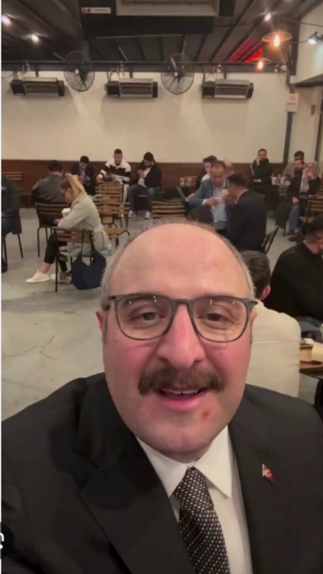 𝐺𝑒𝑛𝑒𝑟𝑎𝑙 𝑍𝑒𝑛𝑔 tweet media