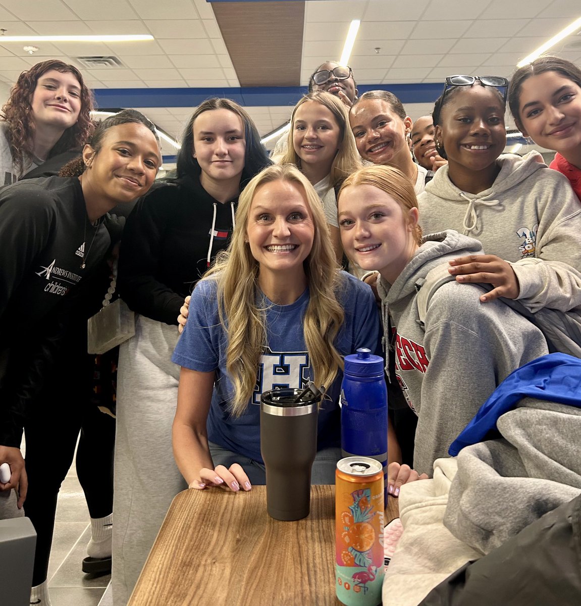 Such a great morning seeing some old <a href="/ProsperHaysMS/">Hays Middle School</a> Hawks at <a href="/Prosper_JonesMS/">Jones Middle School</a> this morning! #weareprosperweareone 💙🤍🩵