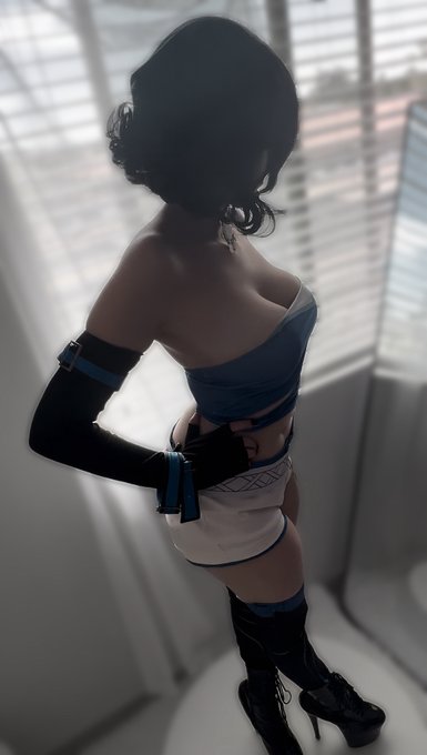 luna ❄️ https://t.co/xezaE1JKPb