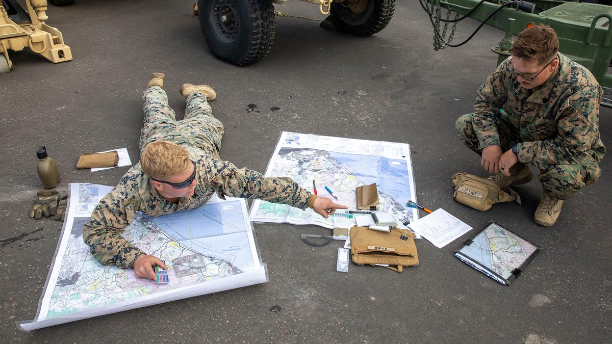 Army Geospatial (@armygeospatial) on Twitter photo #MarinesAndMaps. Laying it all out! <a href="/1stMarDivision/">1st Marine Division</a> Marine uses maps to plan route for exercise to integrate with joint and naval forces. #MarinesAndMaps. Laying it all out! <a href="/1stMarDivision/">1st Marine Division</a> Marine uses maps to plan route for exercise to integrate with joint and naval forces.