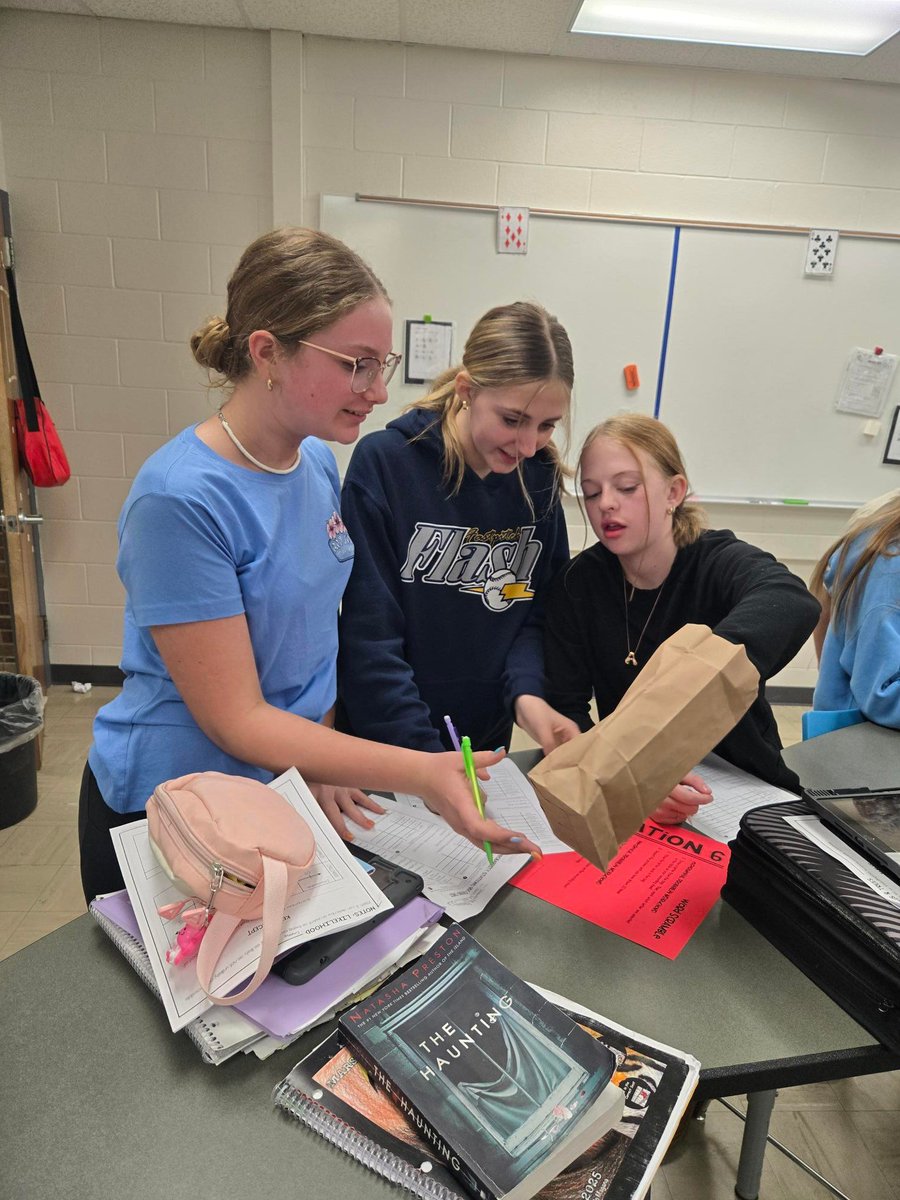 MfldMSTigers's tweet photo. 7th grade math students in Mrs. Kaminski's class were observed working on some highly engaging activities today involving experimental and theoretical probability!  #RollTigers https://t.co/rXOl9iwYoB