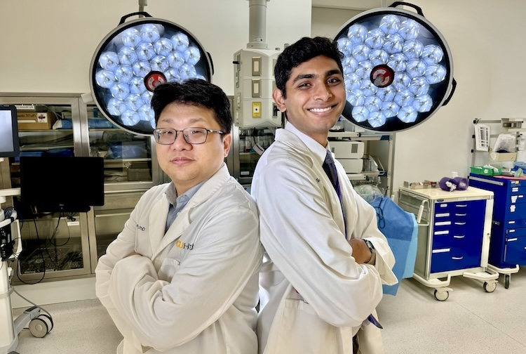 Researchers at <a href="/VCUHealth/">VCU Health</a> are developing a groundbreaking therapy for liver cancer using light beams to target tumors. Learn more about this innovative approach:
vcuhealth.org/news/researche…