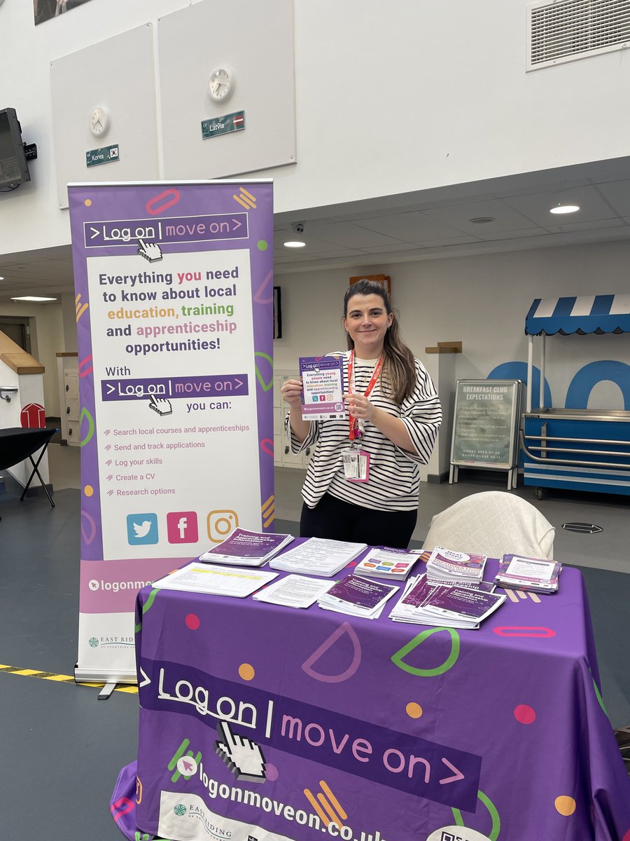 Rose had a great time at Sirius Academy North's Year 11 Parents evening last night, lots of students are working so hard on their &gt;log on | move on&gt; accounts and they are now just waiting for interveiw dates. Well done Year 11, keep up the fab work! 😊⭐👏🏼💜