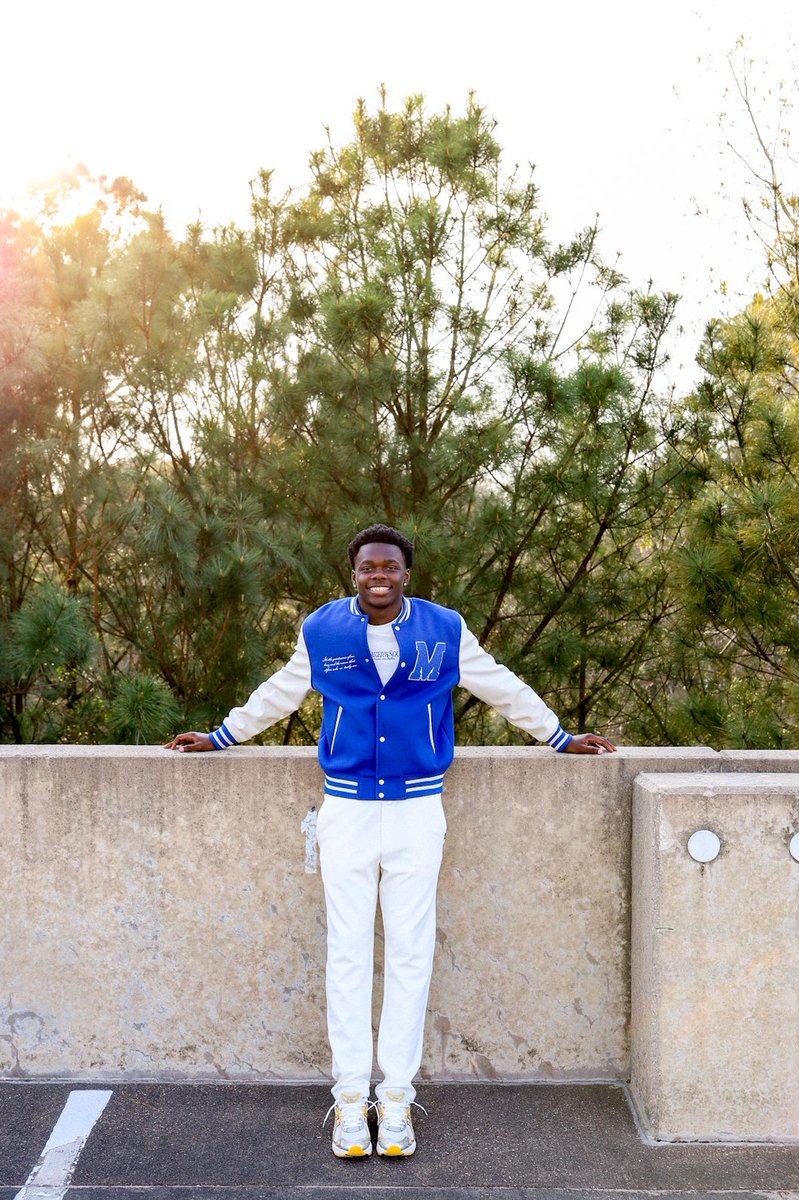 WhitClark_'s tweet photo. Happy 18th Birthday to my SONshine 🎉
I love you Jayden 🥰 #JaydenSanders https://t.co/ttDiWPfLBQ