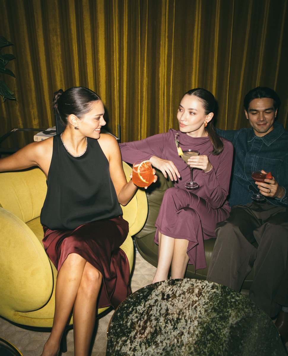 This Saturday, March 29, join us at The Lobby Lounge for an exciting line-up of award-nominated Canadian guest performances, all in celebration of the Canadian Music Awards. Come grab a cocktail (or two, we don't judge) and listen to live music!