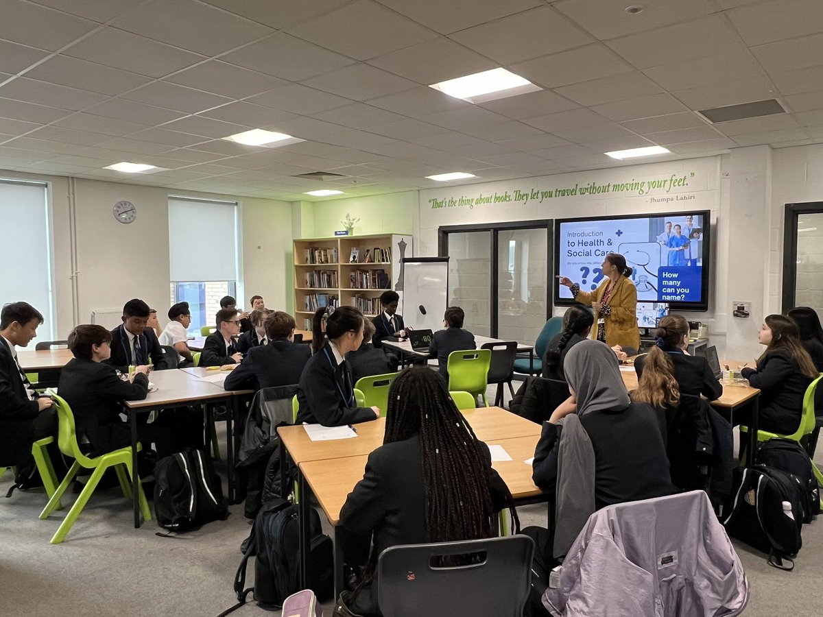 ChilternMMA's tweet image. Should obesity be treated on the NHS?

At this week&apos;s MMA breakfast, students were challenged to distinguish between health and social care, before engaging in a debate about whether conditions resulting from lifestyle choices should be treated by public health services. 🩺🏥