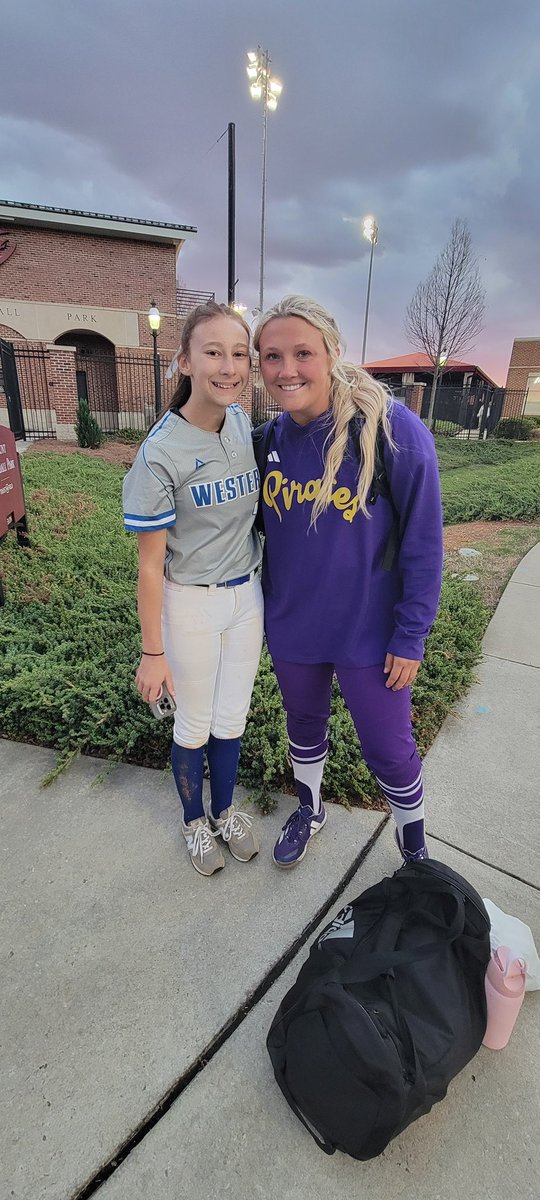 Mckenzie Fox 2029 tweet media