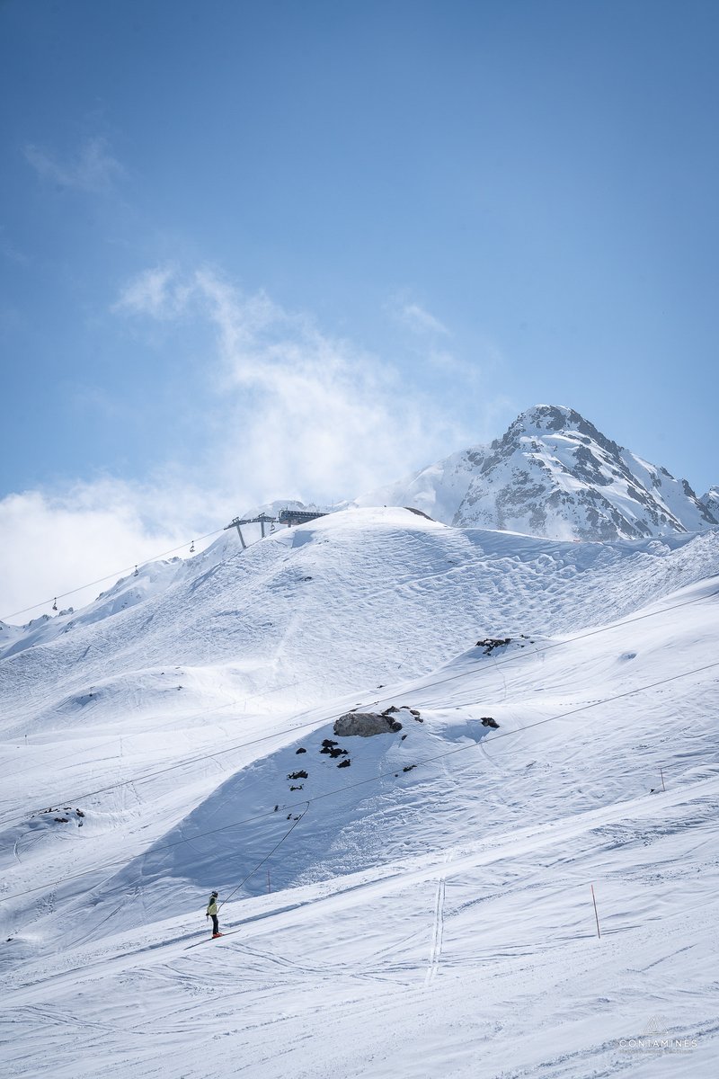 Ski de printemps au dessus des nuages ce matin ! 😎

👉 Le domaine skiable est ouvert jusqu'au 13 avril, il est encore temps d'en profiter ! ⛷️