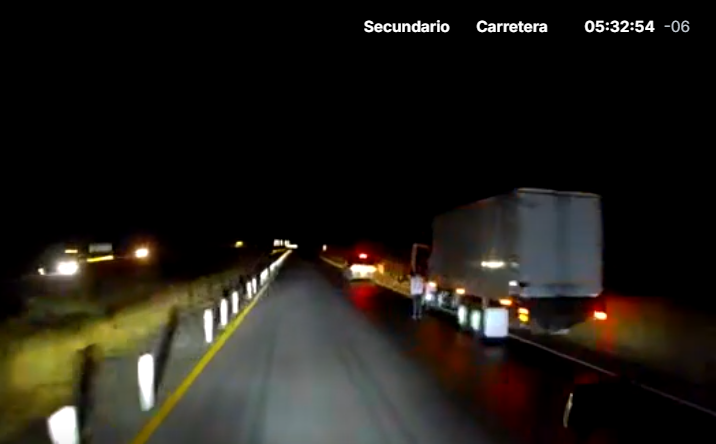 Se registra asalto a transporte de carga sobre la carr. San Luis Potosi-Villa de Arriaga km18 aproximadamente, camioneta gris tipo suburban-Tahoe. 

Coordenadas: 21.443625, -101.817234

<a href="/GN_Carreteras/">Guardia Nacional Carreteras</a> <a href="/GN_MEXICO_/">Guardia Nacional</a> <a href="/Thermokineros/">Thermokineros De ❤ corazón Oficial</a>